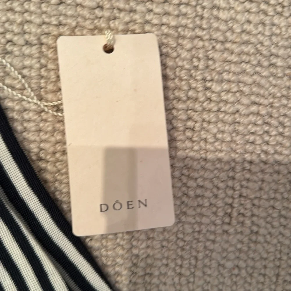 DÔEN Tee - Picture 2 of 7
